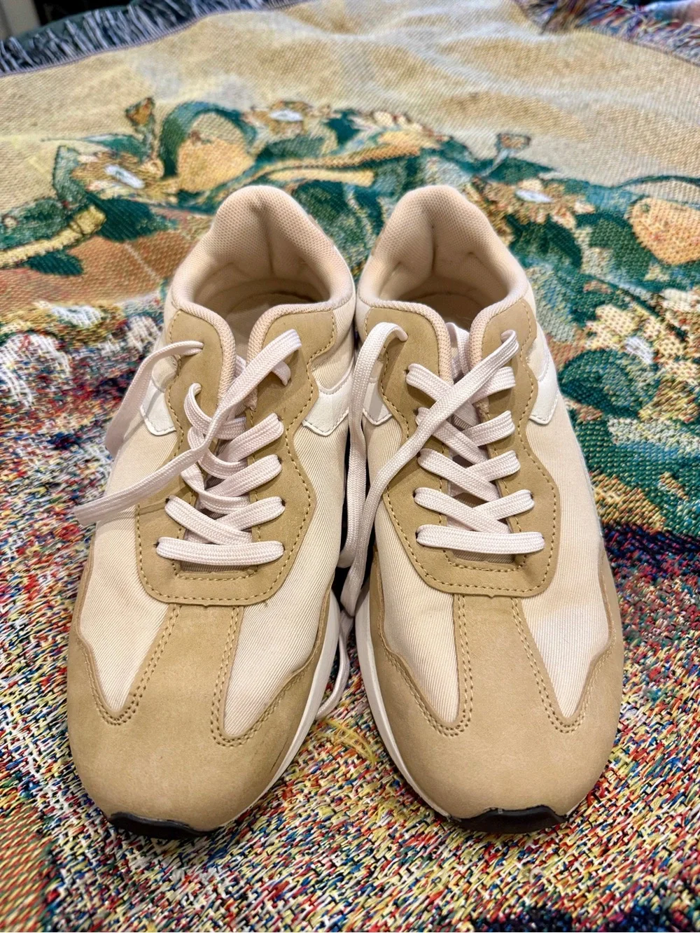 Neutral Beige & Cream Women's Sneaker - Lightweight Casual Shoes